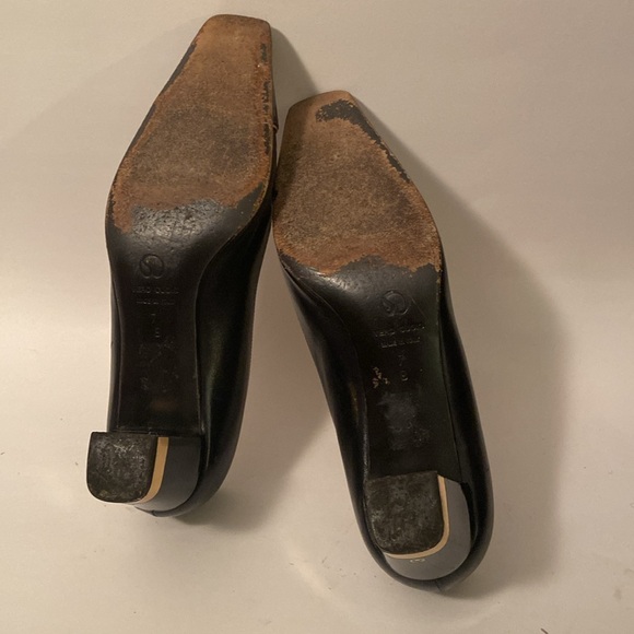 St. John Square Toe Navy Leather Pumps w/Gold Accents 7B Italy VTG - Picture 7 of 8